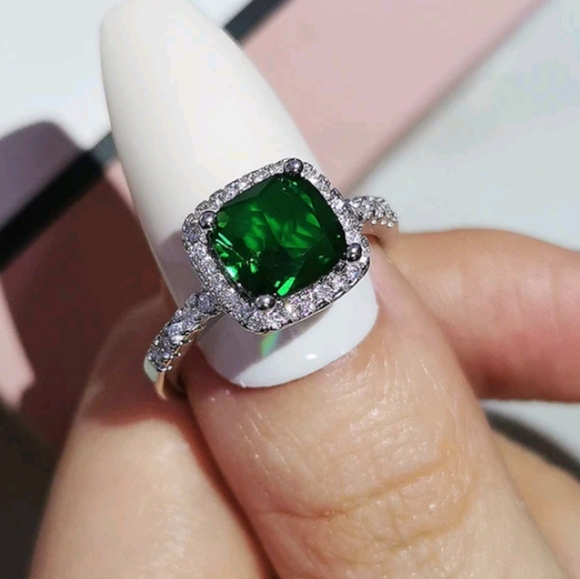 Women's Discount Luxury Clearance Jewelry Quartz CZ Wedding Rings - Picture 3 of 4